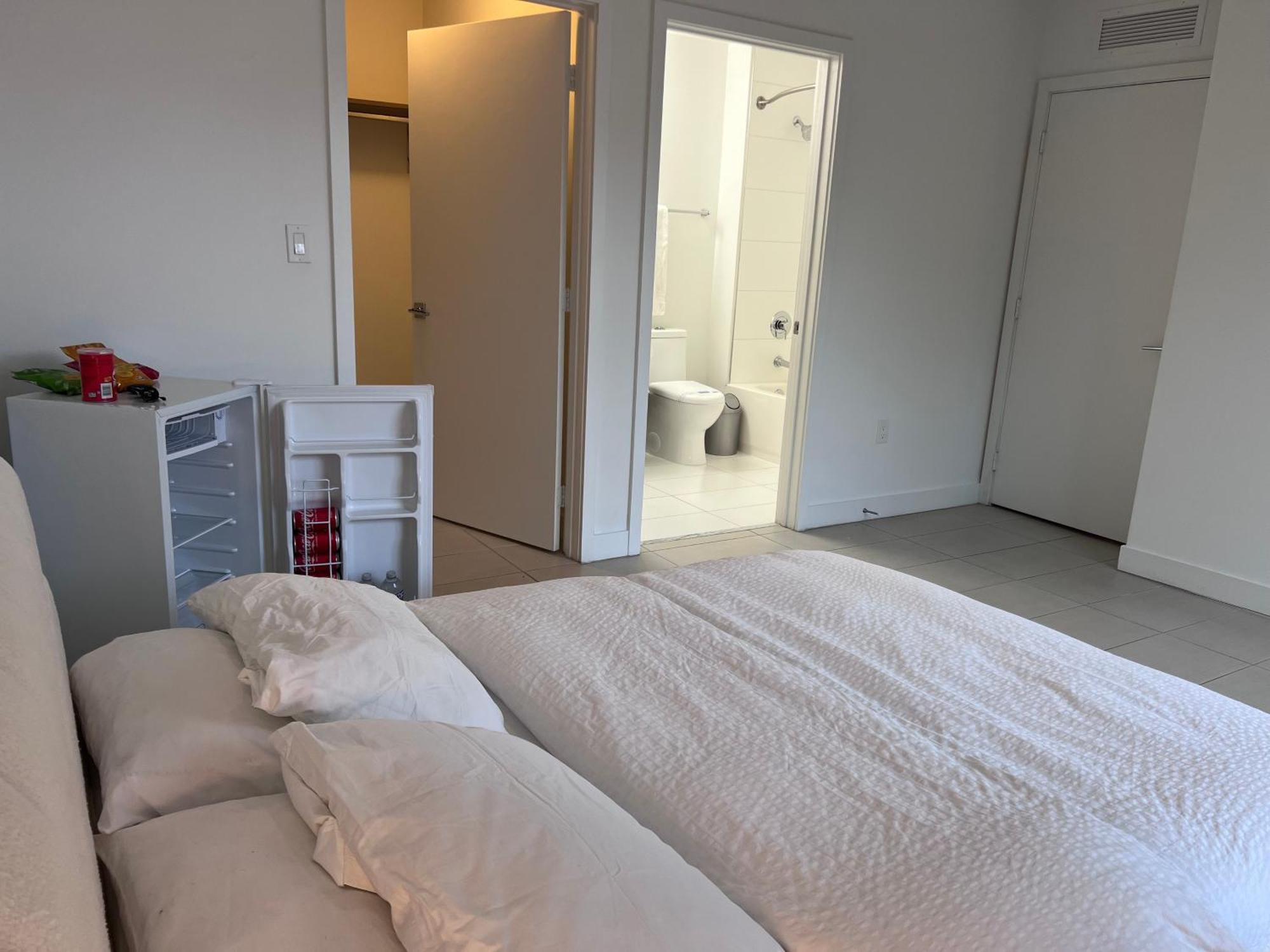 Master Bed Room In Calle Ocho Miami Luaran gambar
