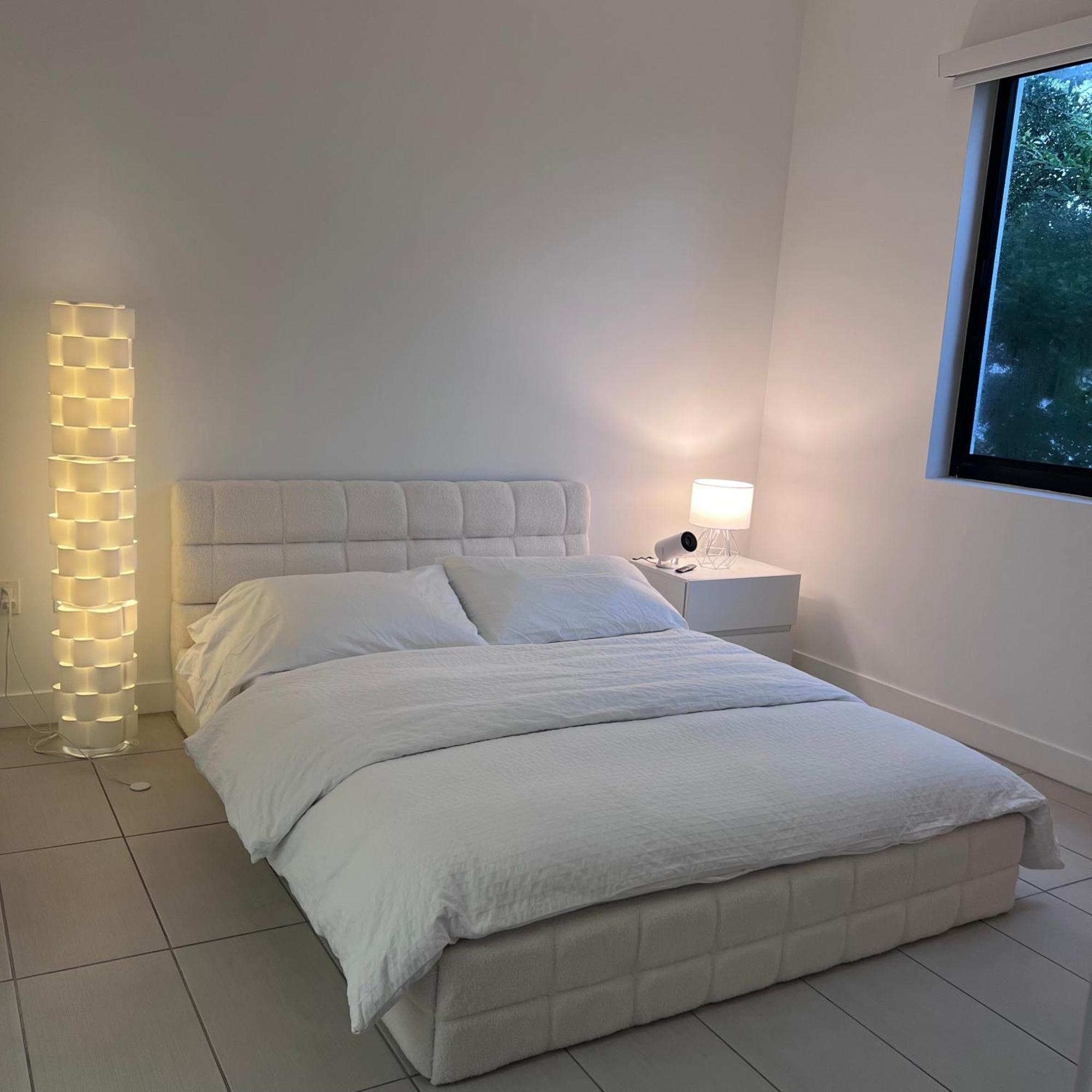 Master Bed Room In Calle Ocho Miami Luaran gambar