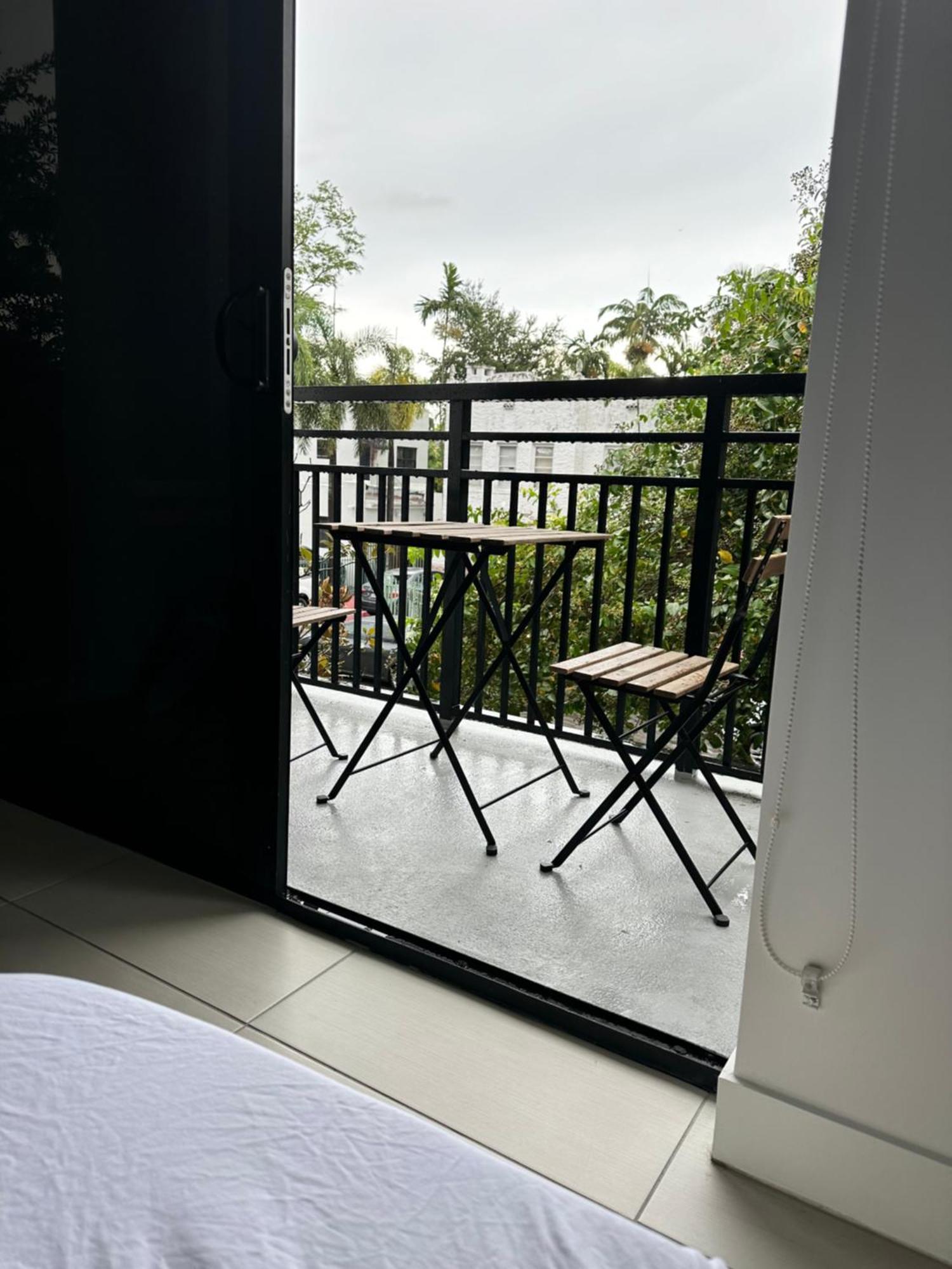 Master Bed Room In Calle Ocho Miami Luaran gambar